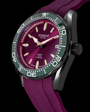 
                  
                    Load image into Gallery viewer, Trident GR03A-D12 (Silver/Green) Purple Silicone Strap
                  
                