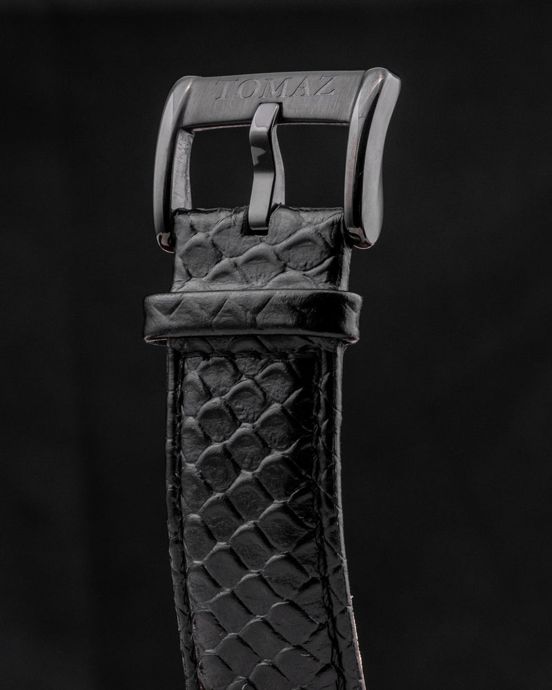 
                  
                    Load image into Gallery viewer, Hector GR04B-D3 (Rosegold/Black Bezel) Black Leather Strap
                  
                