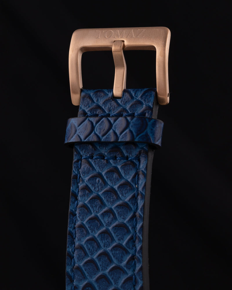 
                  
                    Load image into Gallery viewer, RAWR III TW024I-D9 (Rosegold) with Blue Red Swarovski (Blue Salmon Leather Strap)
                  
                