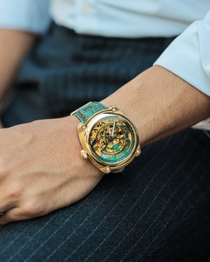 
                  
                    Load image into Gallery viewer, Xavier Automatic TW030-D19 (Gold/Green) Green Bamboo Leather Strap
                  
                